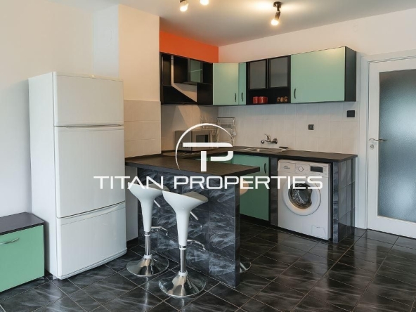 Дава се под наем Тристаен апартамент в Варна, Спортна зала - 95 кв.м за 638.01 € - Снимка #1