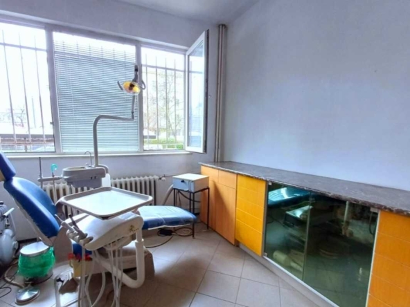 Дава се под наем Офис в София, Овча купел - 50 кв.м за 550 € - Снимка #1