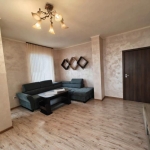 Дава се под наем Тристаен апартамент в София, Модерно предградие - 98 кв.м за 698.19 € - Снимка #1