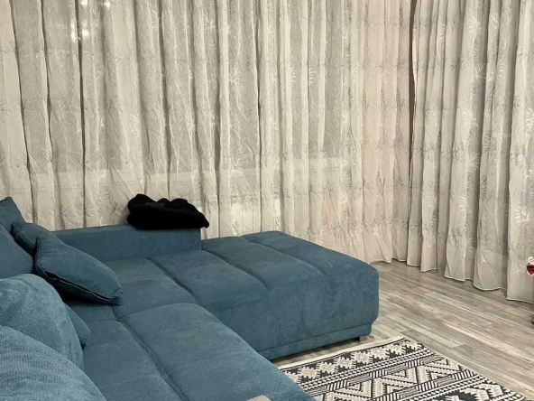 Дава се под наем Тристаен апартамент в София, Бъкстон - 100 кв.м за 850 € - Снимка #1