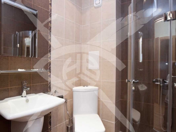 Двустаен апартамент в к.к. Слънчев бряг - 65 кв.м за 1031 €/кв.м - Снимка #1