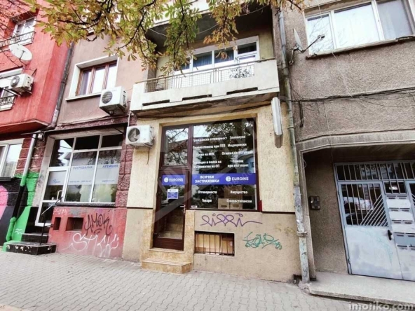 Дава се под наем Магазин в София, Център - 34 кв.м за 550 € - Снимка #1