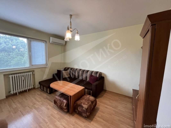 Дава се под наем Двустаен апартамент в София, Гео Милев - 70 кв.м за 450 € - Снимка #1