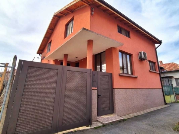 Къща в с. Попица, Област Враца - 252 кв.м за 241 €/кв.м - Снимка #1