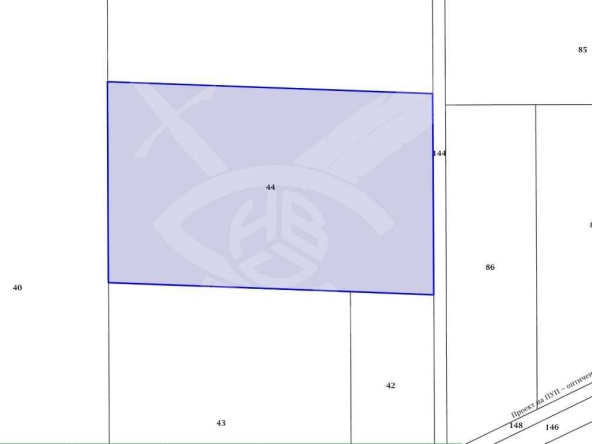 Земеделски имот в с. Златитрап, Област Пловдив -  кв.м за 21000 €/дка - Снимка #1