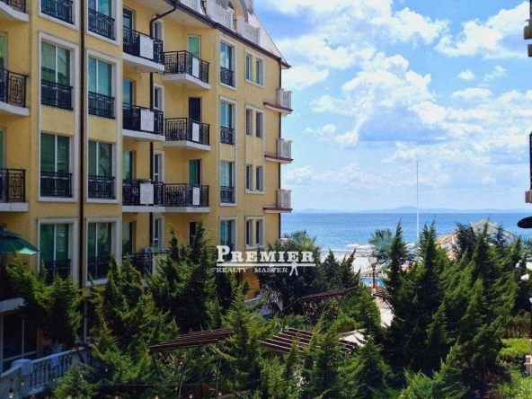 Едностаен апартамент в к.к. Елените - 50 кв.м за 940 €/кв.м - Снимка #1