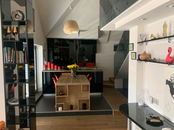 Двустаен апартамент в Асеновград - 120 кв.м за 1500 €/кв.м - Снимка #1