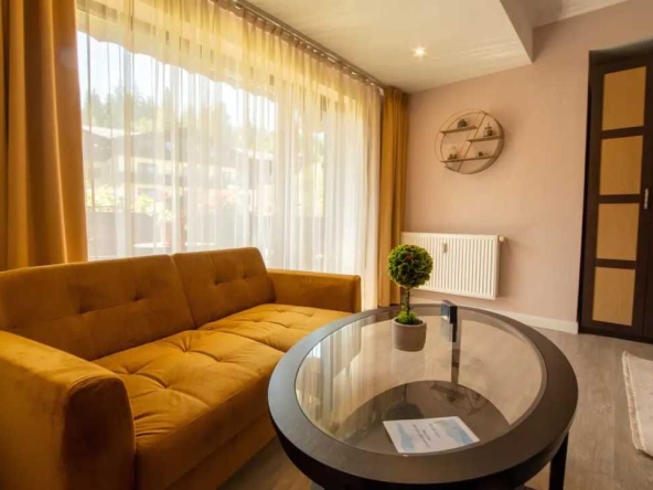 Дава се под наем Тристаен апартамент в Пловдив, Кършияка - 90 кв.м за 316.2 € - Снимка #1