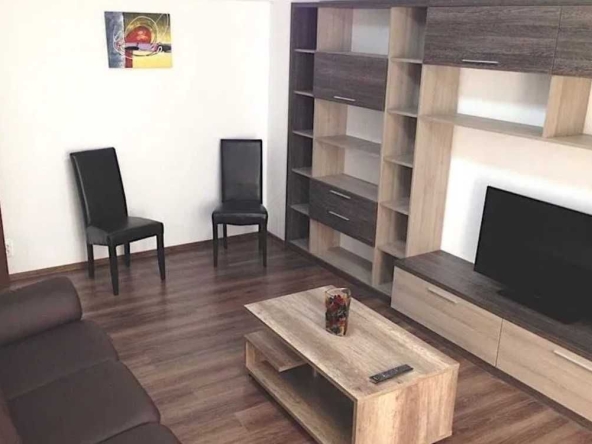 Дава се под наем Двустаен апартамент в Пловдив, Изгрев - 65 кв.м за 321.3 € - Снимка #1