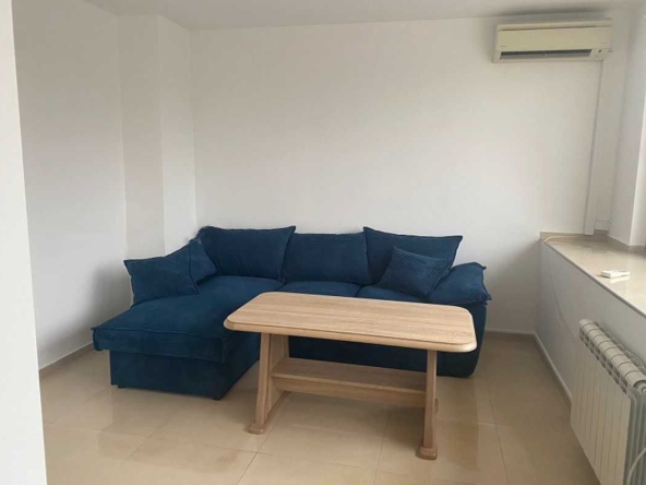 Дава се под наем Тристаен апартамент в София, Люлин 8 - 86 кв.м за 714 € - Снимка #1