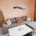 Дава се под наем Тристаен апартамент в Варна, Генералите - 72 кв.м за 648.21 € - Снимка #1