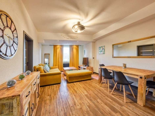Дава се под наем Тристаен апартамент в Пловдив, Западен - 93 кв.м за 382.5 € - Снимка #1