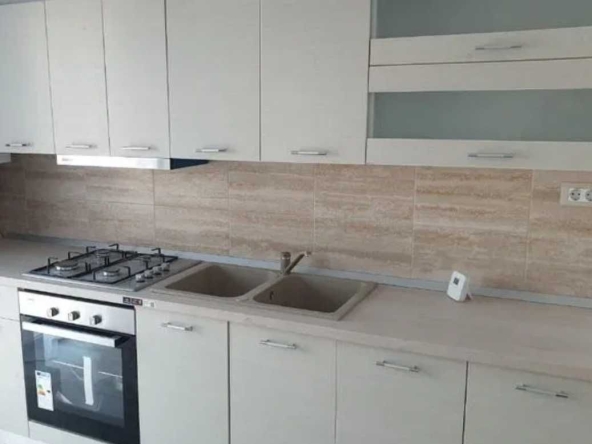 Дава се под наем Двустаен апартамент в Пловдив, Гагарин - 60 кв.м за 249.9 € - Снимка #1