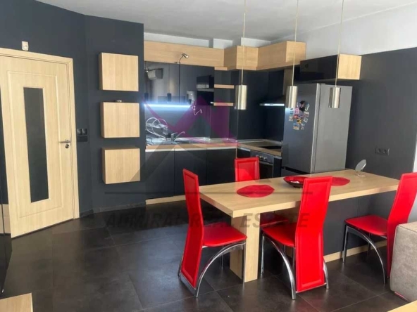 Дава се под наем Двустаен апартамент в Варна, Левски - 69 кв.м за 550 € - Снимка #1