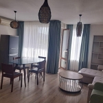 Дава се под наем Двустаен апартамент в Пловдив, Център - 80 кв.м за 561 € - Снимка #1