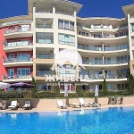 Четиристаен апартамент в к.к. Св.Св. Константин и Елена - 184 кв.м за 1903 €/кв.м - Снимка #1