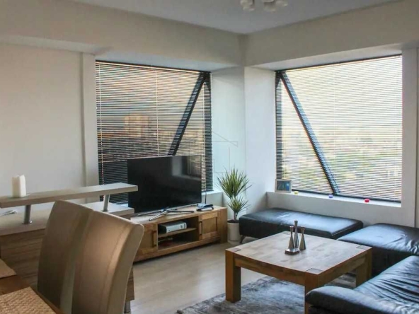 Дава се под наем Тристаен апартамент в Пловдив, Христо Смирненски - 84 кв.м за 255 € - Снимка #1