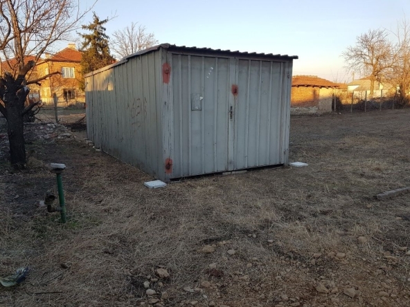 Гараж / Паркомясто в с. Ягодово, Област Пловдив - 18 кв.м за 23 €/кв.м - Снимка #1