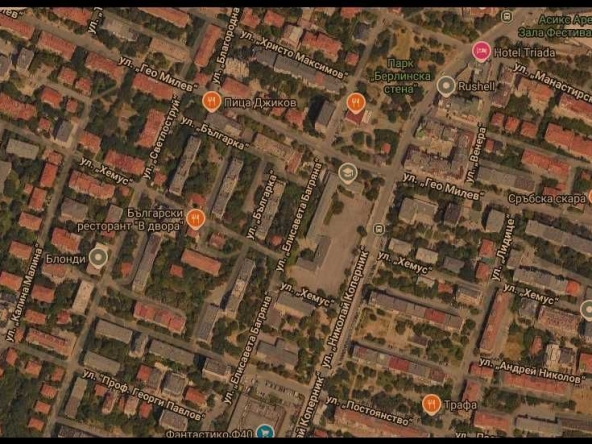 Тристаен апартамент в София, Център - 90 кв.м за 2778 €/кв.м - Снимка #1