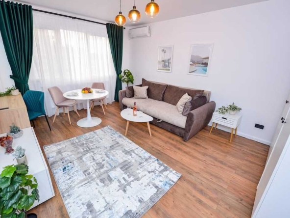 Дава се под наем Тристаен апартамент в Пловдив, Беломорски - 90 кв.м за 351.9 € - Снимка #1