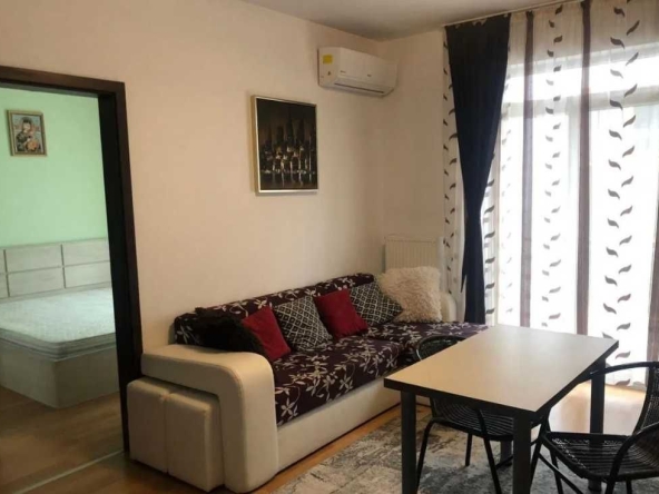 Дава се под наем Двустаен апартамент в Пловдив, Христо Смирненски - 47 кв.м за 142.8 € - Снимка #1