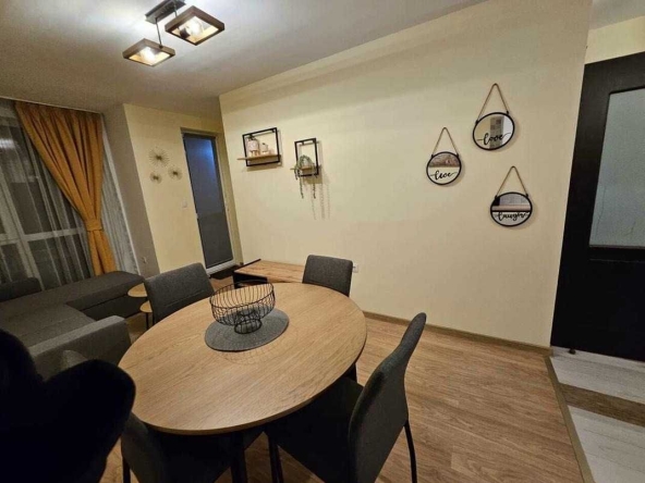 Дава се под наем Двустаен апартамент в София, Банишора - 75 кв.м за 450 € - Снимка #1