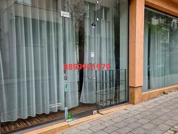 Магазин в Пловдив, Център - 100 кв.м за 3600 €/кв.м - Снимка #1