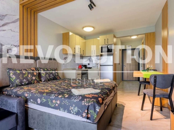 Дава се под наем Едностаен апартамент в к.к. Камчия - 42 кв.м за 200 € - Снимка #1