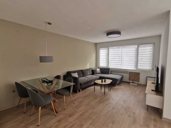 Дава се под наем Тристаен апартамент в Пловдив, Кършияка - 90 кв.м за 625 € - Снимка #1