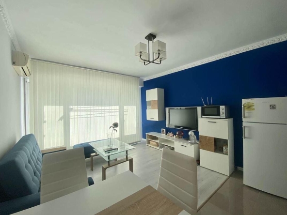 Дава се под наем Тристаен апартамент в Бургас, Зорница - 65 кв.м за 510 € - Снимка #1