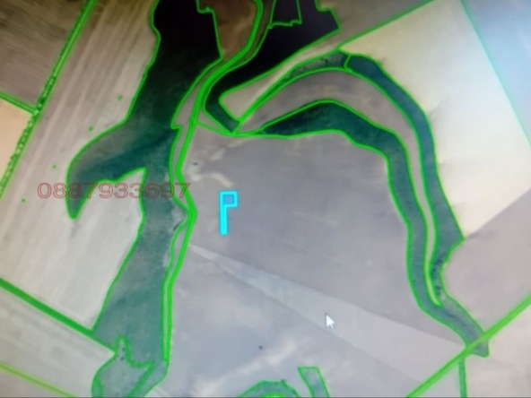 Земеделски имот в с. Малък Преславец, Област Силистра -  кв.м за 328 €/дка - Снимка #1