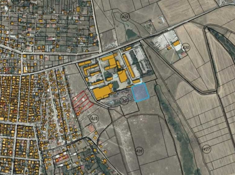Земеделски имот в Хасково, Промишлена зона - Изток -  кв.м за 6 €/дка - Снимка #1