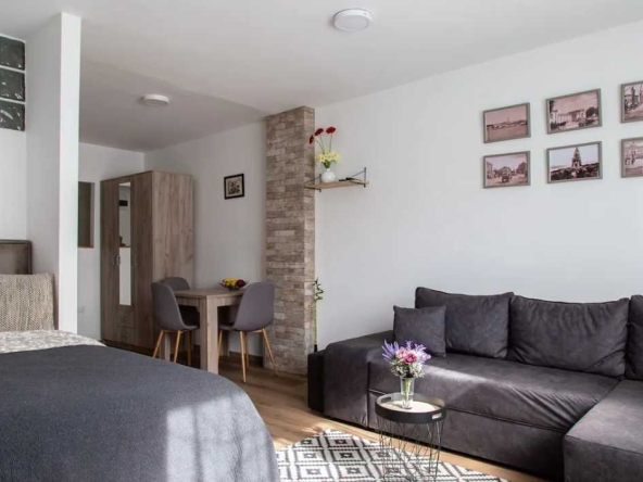 Дава се под наем Едностаен апартамент в Пловдив, Съдийски - 40 кв.м за 204 € - Снимка #1