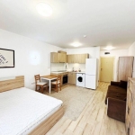 Дава се под наем Едностаен апартамент в София, Студентски град - 46 кв.м за 483.99 € - Снимка #1