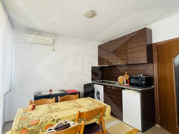 Дава се под наем Двустаен апартамент в Варна, Център - 62 кв.м за 398.82 € - Снимка #1