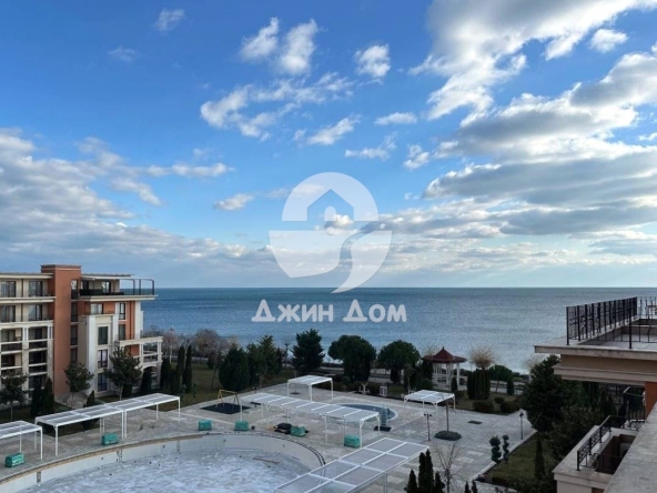 Двустаен апартамент в Свети Влас - 105 кв.м за 1523 €/кв.м - Снимка #1