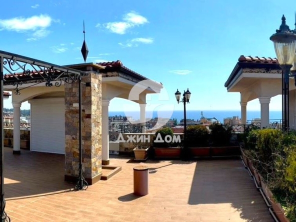 Мезонет в Несебър - 460 кв.м за 870 €/кв.м - Снимка #1