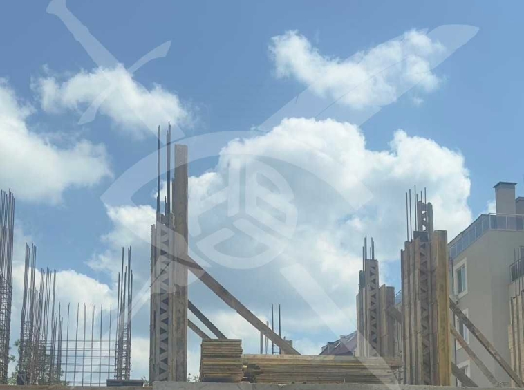 Двустаен апартамент в Варна, Кайсиева градина - 71 кв.м за 1479 €/кв.м - Снимка #1