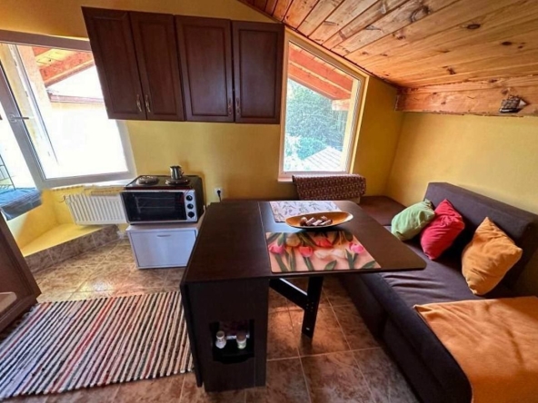 Дава се под наем Етаж от къща в София, Симеоново - 70 кв.м за 357 € - Снимка #1