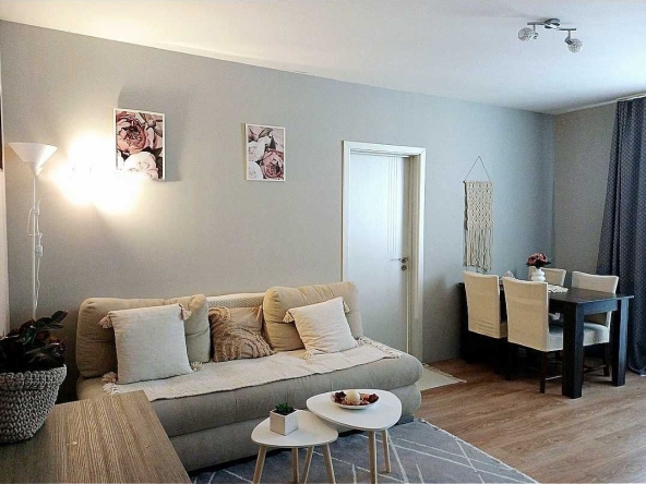 Дава се под наем Двустаен апартамент в София, Модерно предградие - 70 кв.м за 561 € - Снимка #1