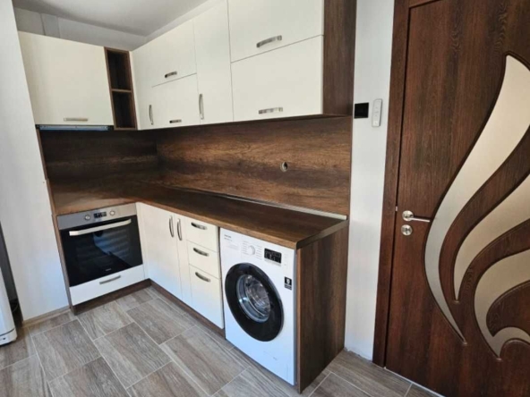 Двустаен апартамент в Горна Оряховица - 80 кв.м за 1550 €/кв.м - Снимка #1