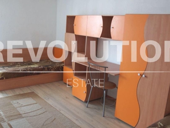 Дава се под наем Тристаен апартамент в Варна, Левски - 96 кв.м за 450 € - Снимка #1