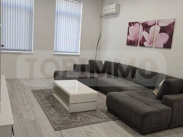 Дава се под наем Етаж от къща в Варна, Общината - 80 кв.м за 1116.9 € - Снимка #1