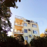 Дава се под наем Четиристаен апартамент в к.к. Св.Св. Константин и Елена - 125 кв.м за 1200 € - Снимка #1