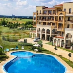 Тристаен апартамент в Балчик - 108 кв.м за 731 €/кв.м - Снимка #1