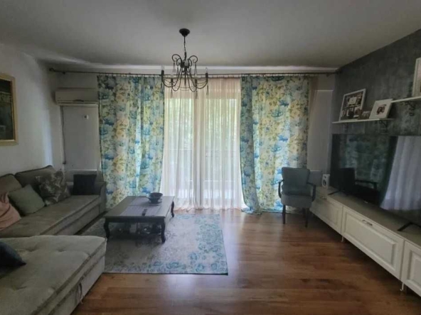 Дава се под наем Двустаен апартамент в Пловдив, Остромила - 64 кв.м за 229.5 € - Снимка #1