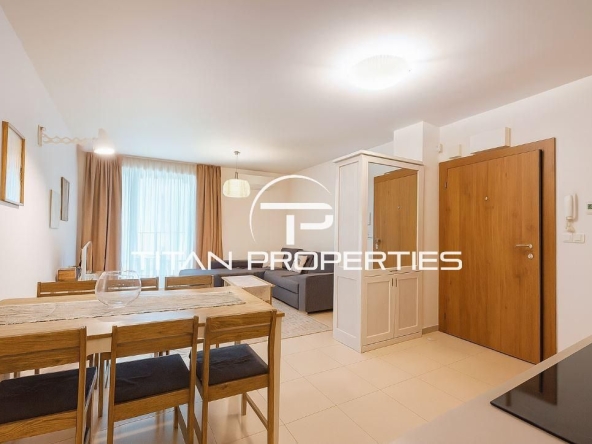 Дава се под наем Двустаен апартамент в Варна, Център - 95 кв.м за 750 € - Снимка #1