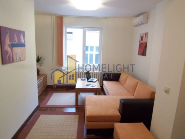 Дава се под наем Двустаен апартамент в София, Център - 50 кв.м за 480 € - Снимка #1