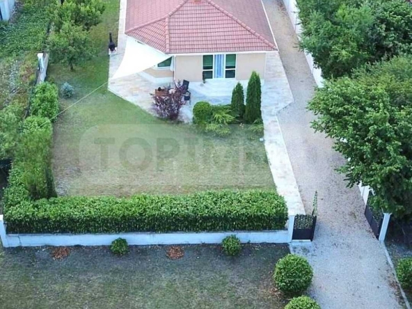 Дава се под наем Къща в Варна, м-т Акчелар - 120 кв.м за 1615.68 € - Снимка #1