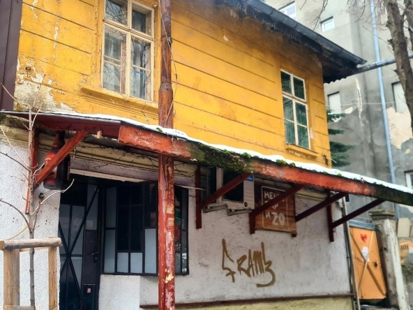 Къща в София, Хаджи Димитър - 150 кв.м за 24 €/кв.м - Снимка #1